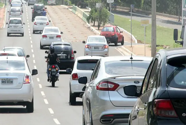 Licenciamento de veículos com placa final 6 deve ser pago este mês