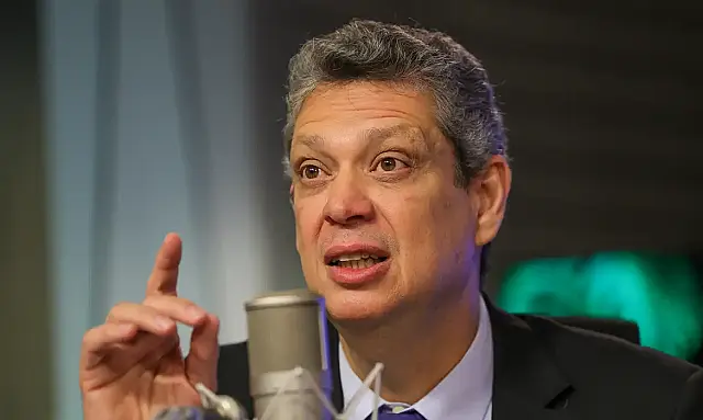PEC 6x1 ainda não foi discutida no núcleo do governo