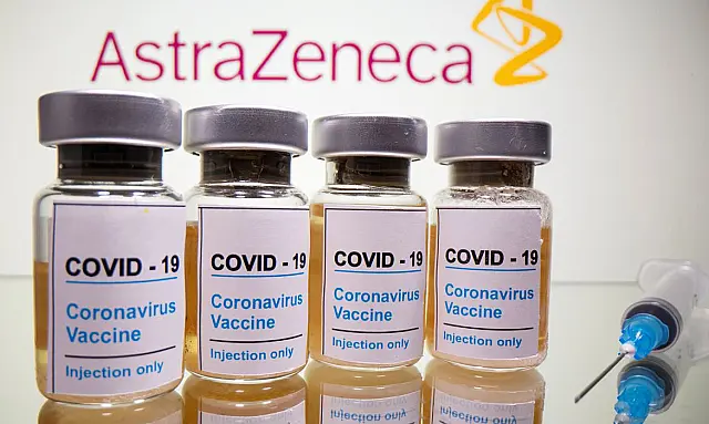 Novo estudo mostra que vacina da AstraZeneca é segura e eficaz