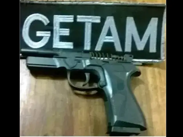 Com arma de brinquedo, motorista ameaça casal anastaciano e acaba preso