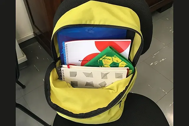 Celular é furtado em mochila de aluno em escola de Anastácio