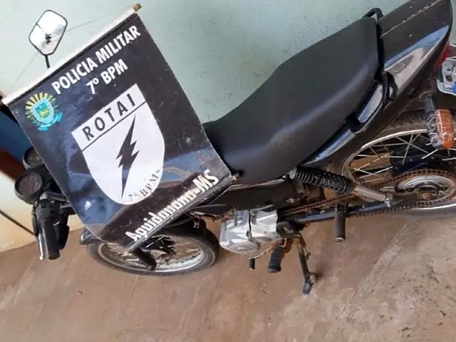 Após denúncia, PM recupera moto furtada por adolescentes; dupla tentou fugir