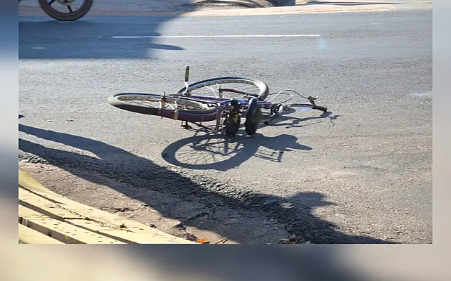 Ciclista de 69 anos fica leventemente ferida após ser atropelada por carro em Aquidauana