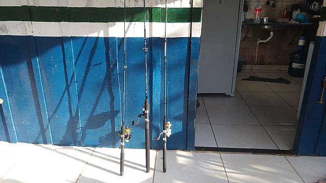 Polícia flagra trio pescando ilegalmente no rio Aquidauana