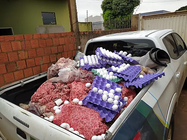 Fiscalização encontra 800 kg de alimentos impróprios para consumo