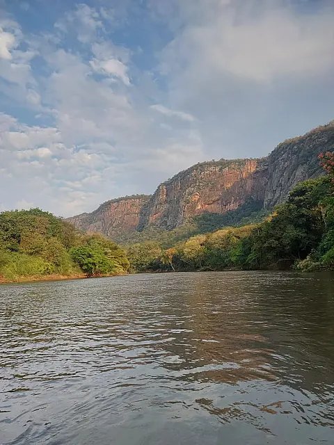Aquidauana amanhece com sol entre nuvens e clima ainda frio nesta terça