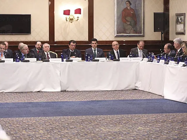 Vamos superar essa crise com muita tranquilidade, diz Temer