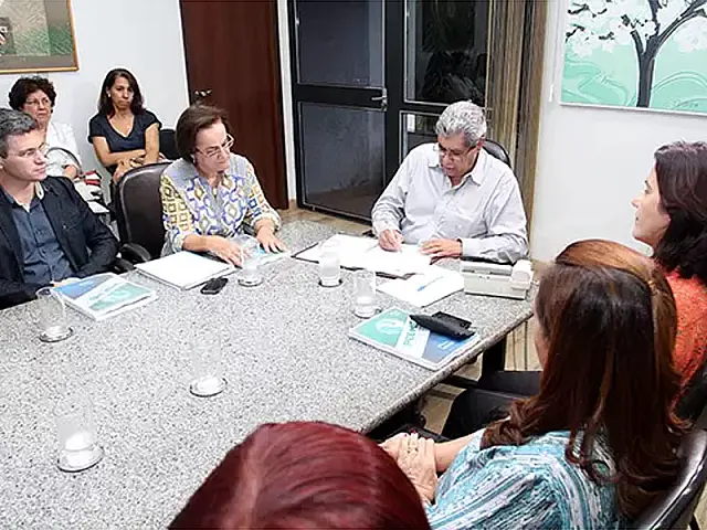 André Puccinelli sanciona lei que cria o Plano Estadual de Educação