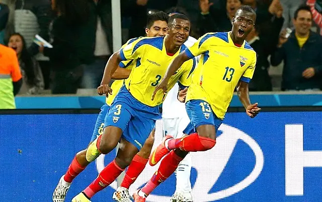 Equador vira sobre Honduras e pula para a segunda posição
