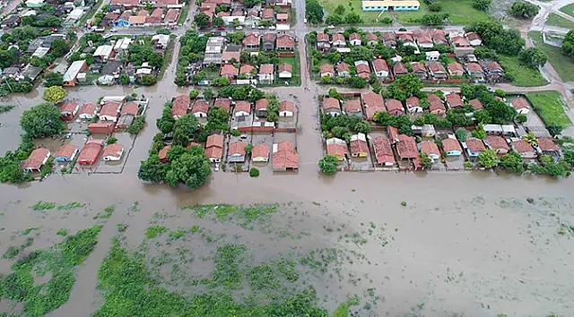 Governador determina agilidade no atendimento às famílias desabrigadas pela chuva