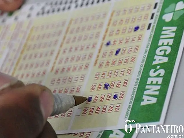 Mega-Sena acumula e vai a R$ 13 milhões