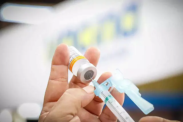 País recebe mais 1,8 milhão de vacinas pediátricas da Pfizer