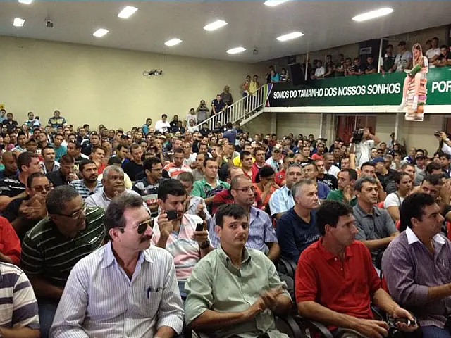 PM aceita proposta do Governo e anuncia fim do aquartelamento