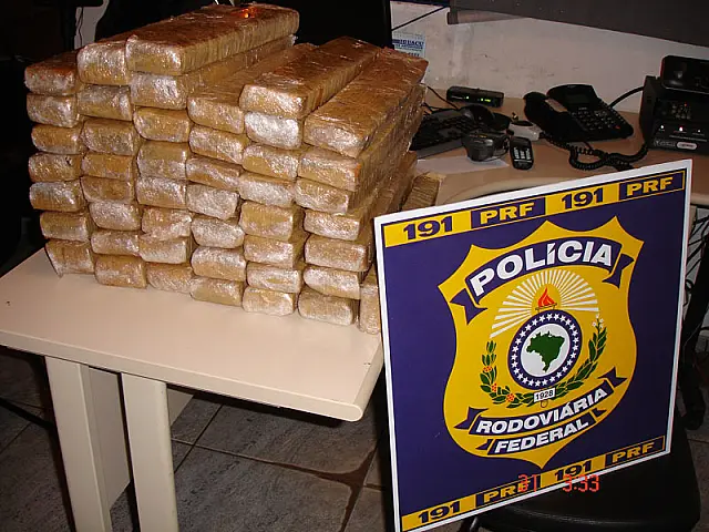 Passageiras são presas com 49 quilos de maconha na BR-163