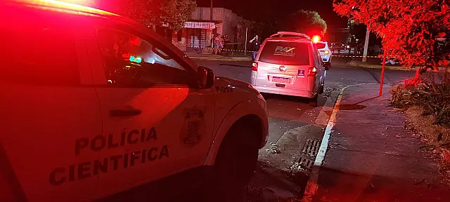Mulher é morta a golpes de facão