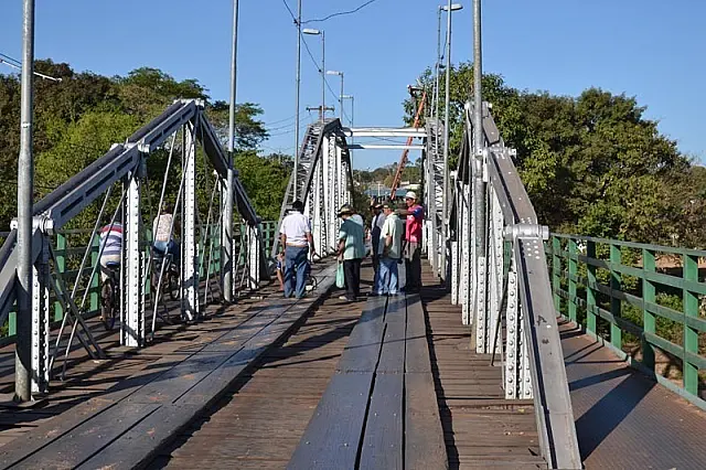 Ponte Velha é interditada para a realização serviços de reparos