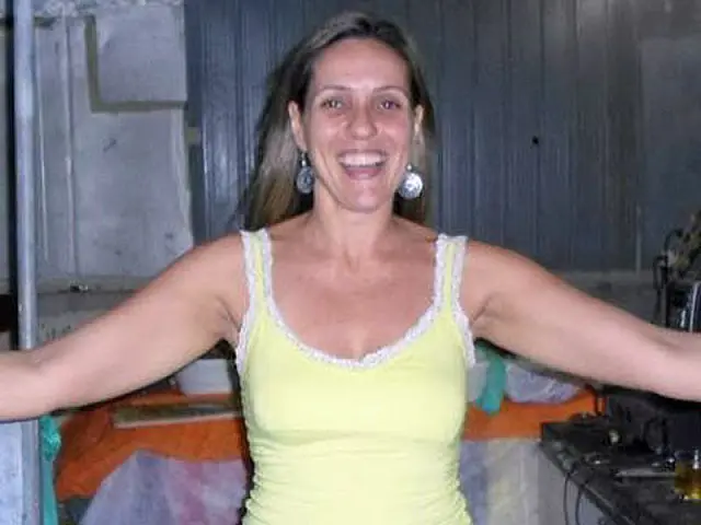 Mulher achada morta perto de estação levou 7 tiros