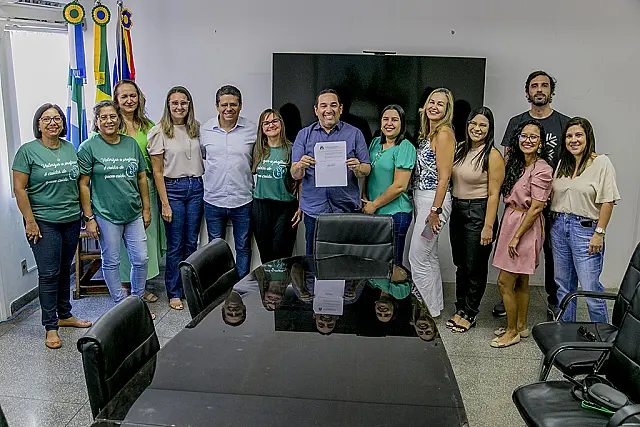 Prefeito sanciona lei que estabelece carga horária de 30 horas semanais para psicólogos