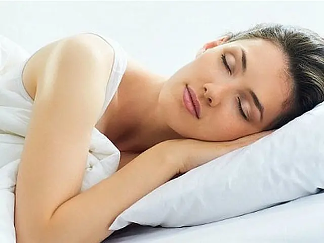 Dormir pouco - ou muito - eleva risco de desenvolver doenças do coração, obesidade e diabetes
