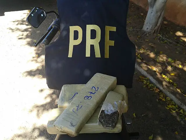 PRF prende dupla que trazia maconha para Anastácio