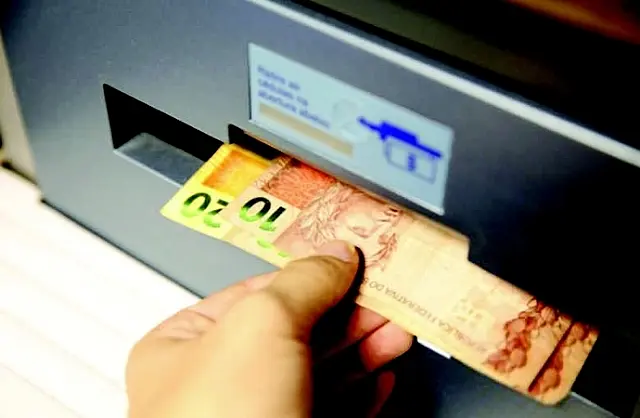 Caixa credita auxílio emergencial para 5,7 milhões de pessoas