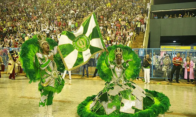 Tuiuti e Império Serrano ensaiam hoje na Sapucaí
