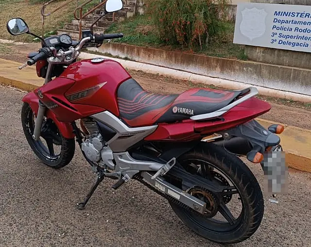 PRF apreende moto furtada na BR-419 em Anastácio