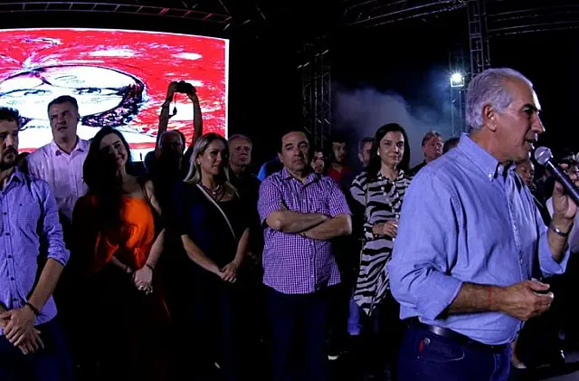 Governador abre Festival em Corumbá e diz que pandemia está ficando para trás
