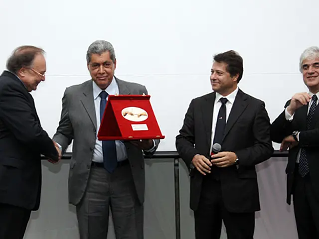 André recebe Prêmio ?Itália no Mundo? e faz convite para que todos conheçam MS