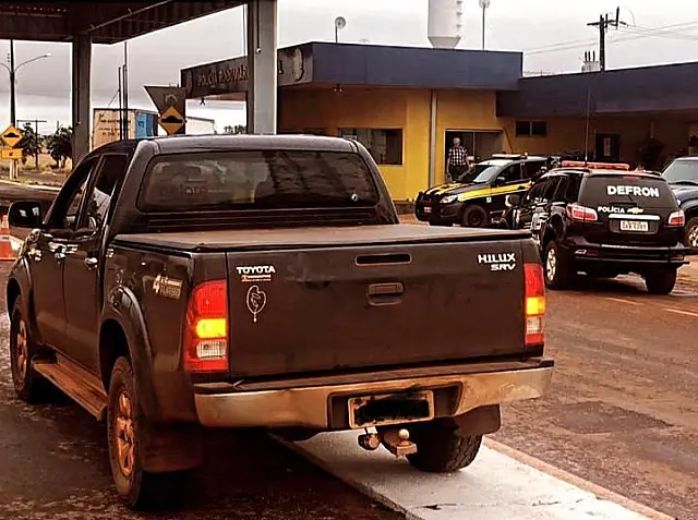 Quadrilha é presa durante roubo de caminhonete em Fátima do Sul