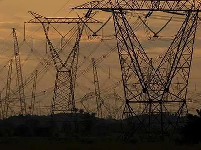 Reajuste de energia elétrica deve chegar a 17,6%, diz BC