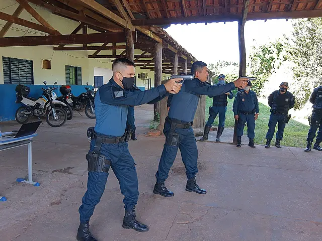 Militares do 7º BPM participam de instruções sobre abordagem policial