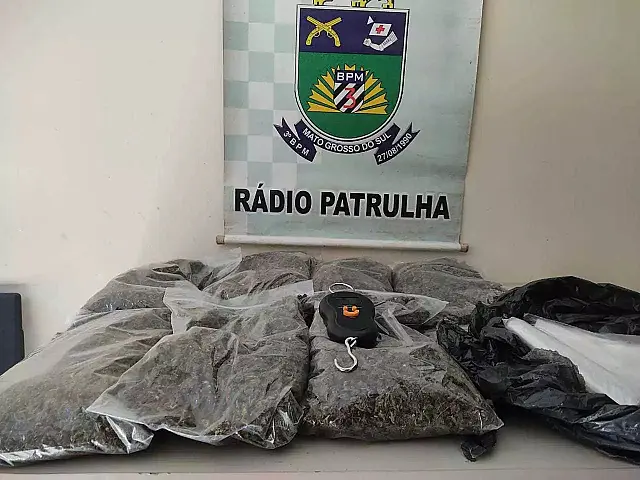 Mulher encontra supermaconha embaixo da cama do irmão, morto por covid-19