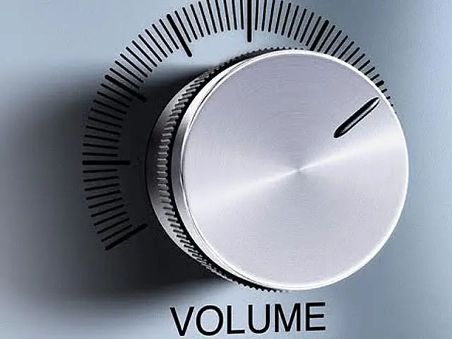 Mulher denuncia vizinha por som alto em Anastácio