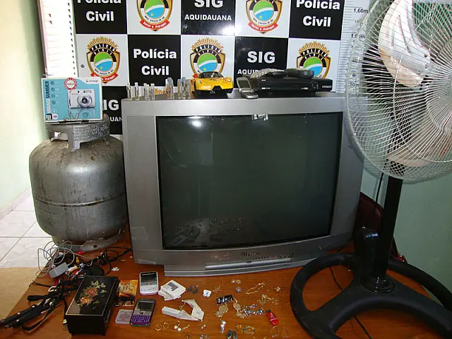 Entregadores de gás são presos após furtarem objetos de residência na Vila São Pedro