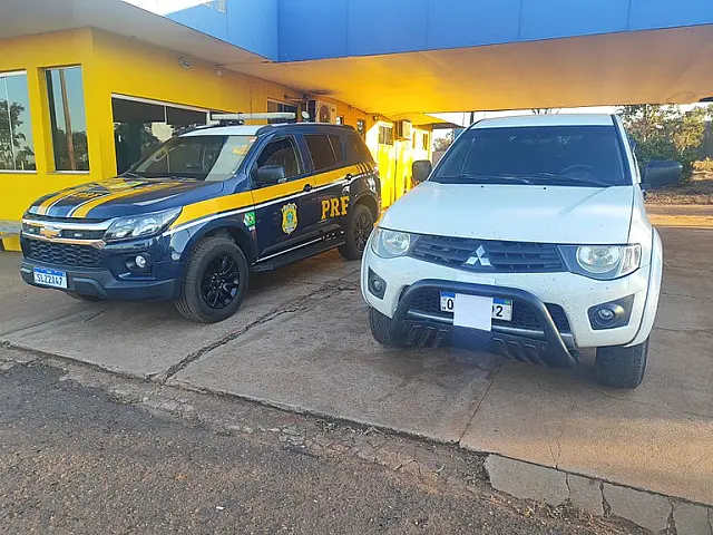 PRF recupera caminhonete furtada na BR-262