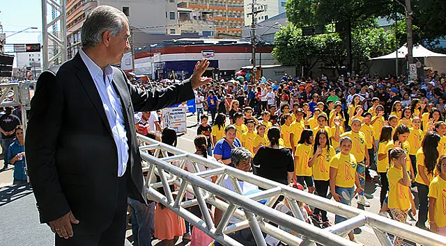 Azambuja destaca parceria que tem levado dias melhores à Capital