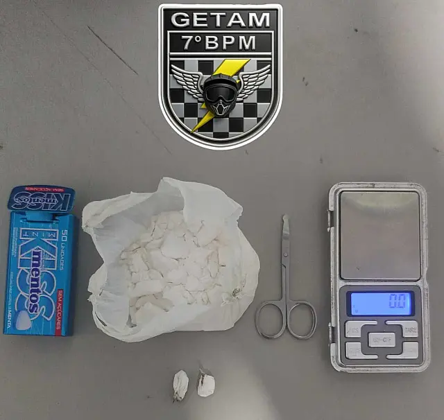 Dois jovens são presos por tráfico de drogas em Aquidauana