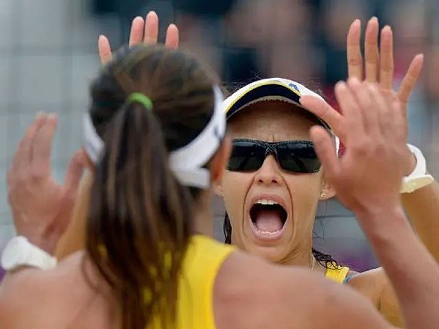 Talita e Maria Elisa vencem australianas e passam invictas às oitavas