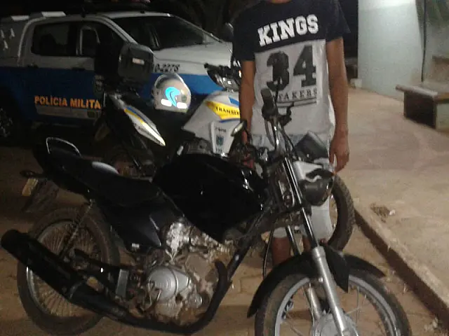 PM flagra adolescente de 13 anos pilotando moto em Aquidauana