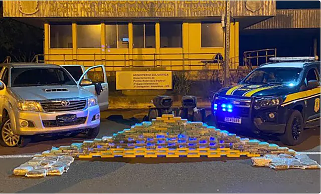 PRF apreende 148kg de cocaína em Anastácio
