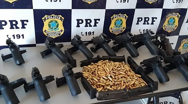 PRF apreende 13 armas de fogo, 23 carregadores e 360 munições