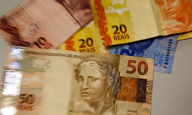 Ao comprar caminhão, homem é vítima de golpe e perde R$ 25 mil em Anastácio