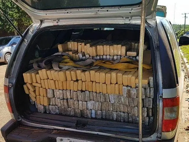 Jovens são presos em Jardim transportando 1t de maconha