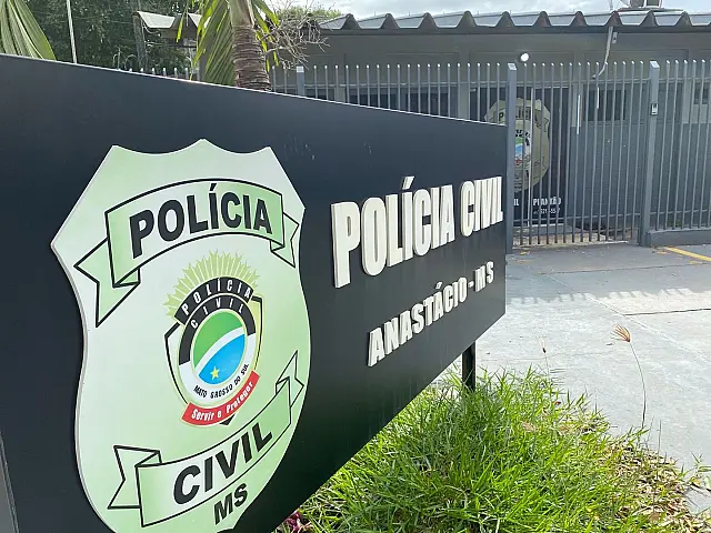 Homem é flagrado com pasta base de cocaina em Anastácio