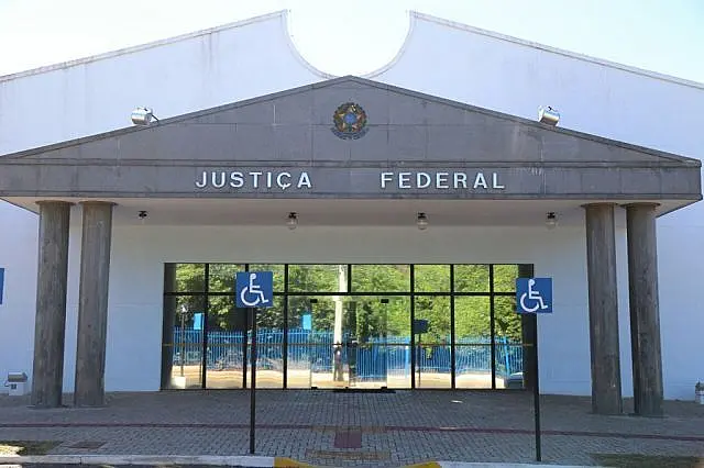 Vara “dona” da Lama Asfática e confiscos milionários fica vaga