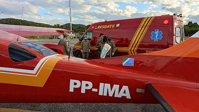 Com aeronave, Corpo de Bombeiros resgatam bebê Aldeia Uberaba