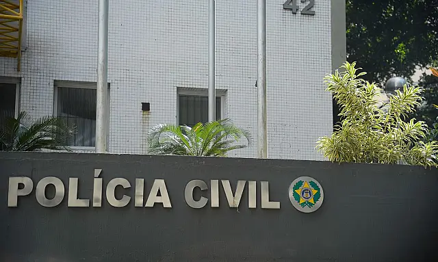 Polícia faz ação contra tráfico de armas e drogas em quatro estados