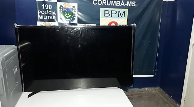 Após denúncia, polícia de Corumbá recupera televisão furtada em cima de laje