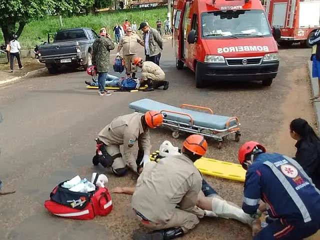 Acidente fere mototaxista e passageira em Aquidauana